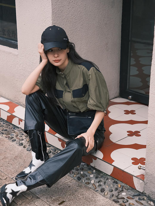 人造皮革长款工装裤 商品图1