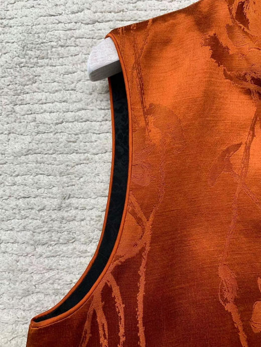 uma wan*提花盘扣马甲。 商品图5