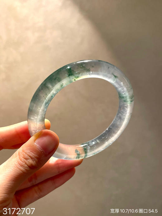 玻璃种飘花圆镯【3172707】圈口54.5~具体价格微信咨询 商品图0