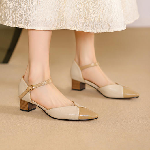 【预售5天】优雅拼接，头层羊皮尖头中控搭扣凉鞋DTN&A1107-3 商品图0