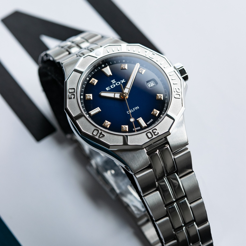 现货瑞士EDOX依度女士镶钻石英潜水手表蓝色特别版Delfin钢带防水