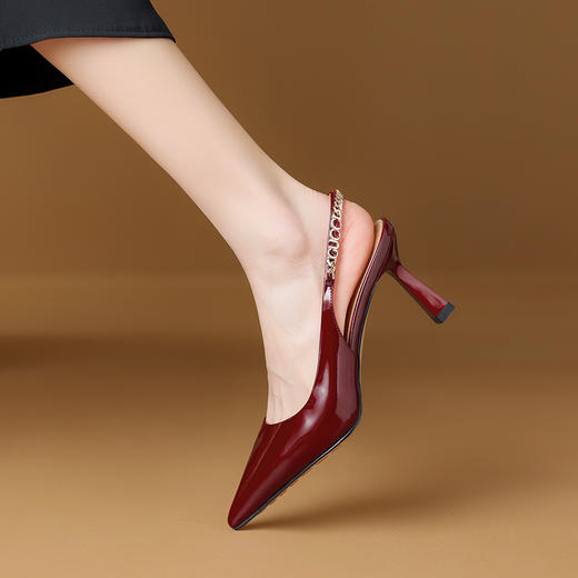 【预售5天】性感优雅，珠光漆皮尖头小跟后空鞋YS&9351 商品图4