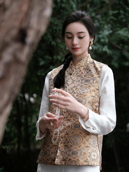 微瑕秒杀 |盛唐牡丹 |鹤鹿同春宋锦双面穿马甲[特价品](特殊商品不退不换) 商品图6