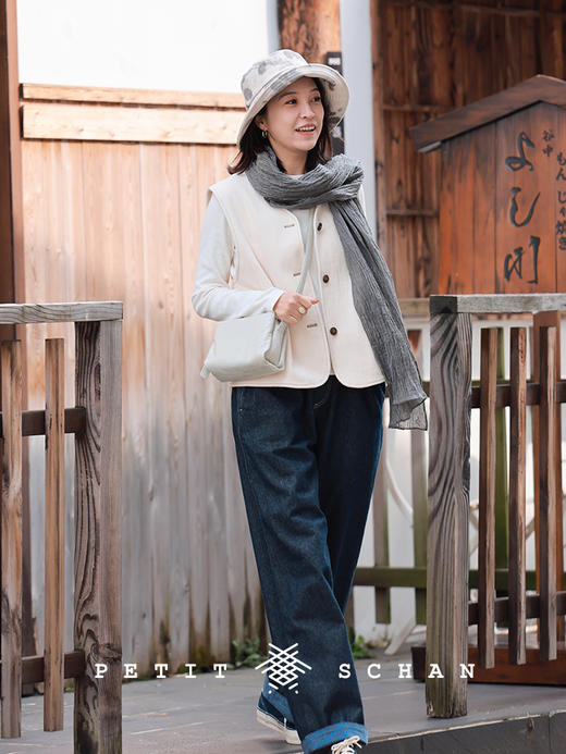 8000积分兑换  PETIT SCHAN小闪 satisfaction 包你喜欢 意大利进口头层油蜡皮高级通勤斜挎包 商品图4