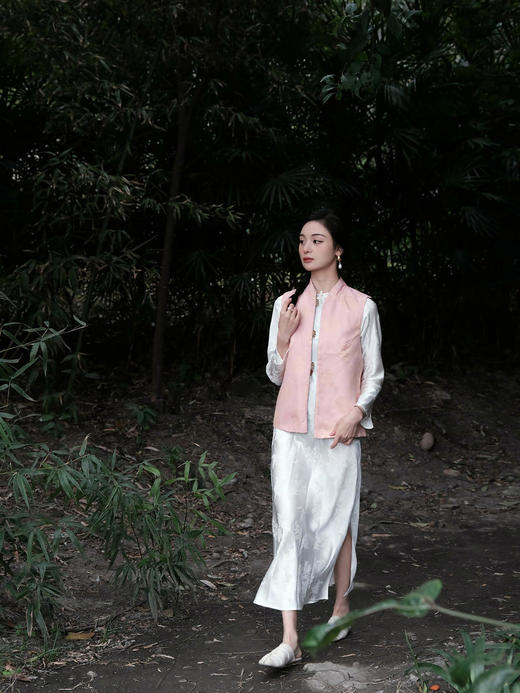 微瑕秒杀 |盛唐牡丹 |鹤鹿同春宋锦双面穿马甲[特价品](特殊商品不退不换) 商品图12