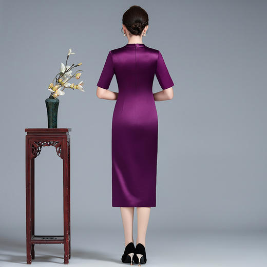 LHSB115紫色婚宴礼服日常可穿结婚喜婆婆中式改良刺绣旗袍新款春季 商品图3
