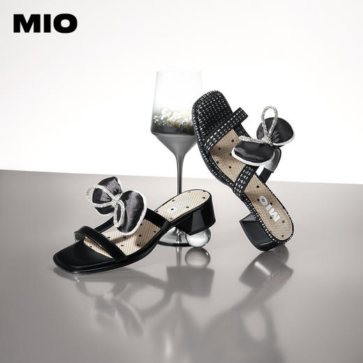 MIO米奥夏季方头中跟简约一字带式泡泡蝴蝶清爽通勤凉拖女M243141608 商品图1