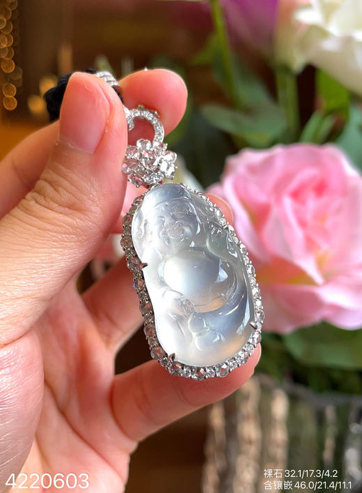 4220603，玻璃财神爷吊坠。具体价格微信咨询 商品图3