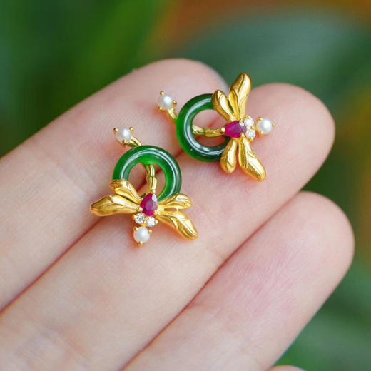 龢盒原创 点水蜻蜓款款飞 18k金镶翡翠平安圈耳钉 商品图4