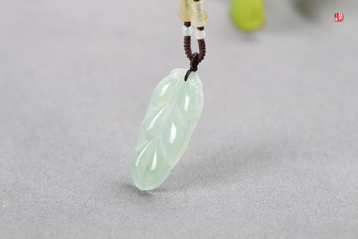 天然翡翠【玉叶】吊坠  配精美挂绳 商品图3