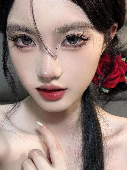 [韩国美瞳]Putata 韩产年抛仙女色板 财阀千金年抛版（2片） 商品图2