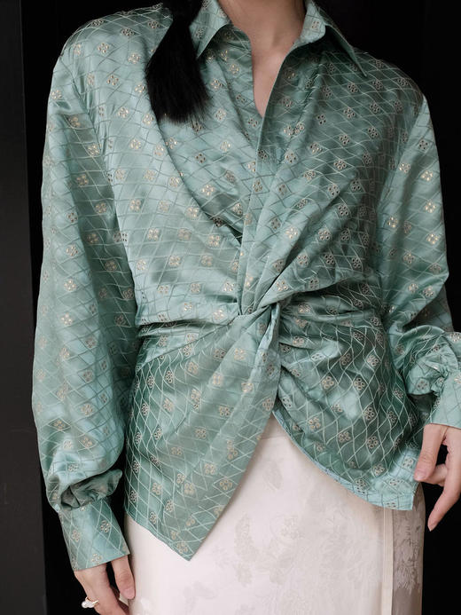 盛唐牡丹 |豆绿金丝格纹真丝扭结上衣 商品图2