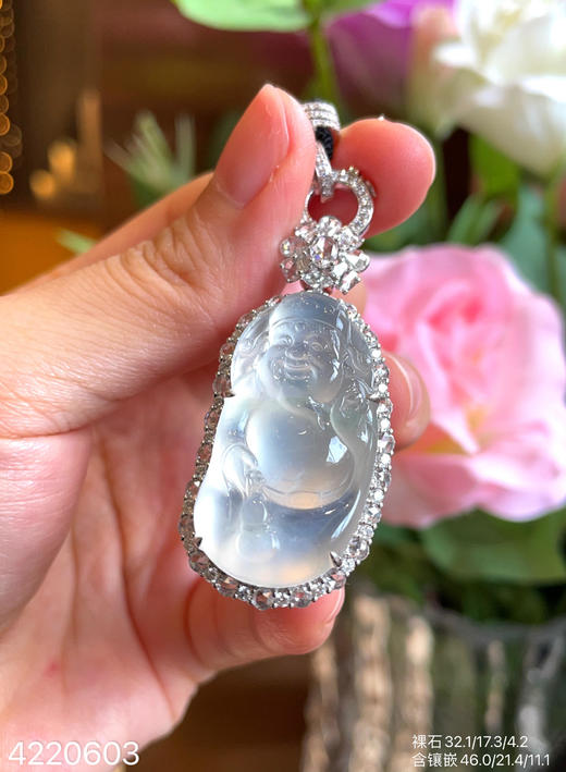 4220603，玻璃财神爷吊坠。具体价格微信咨询 商品图2