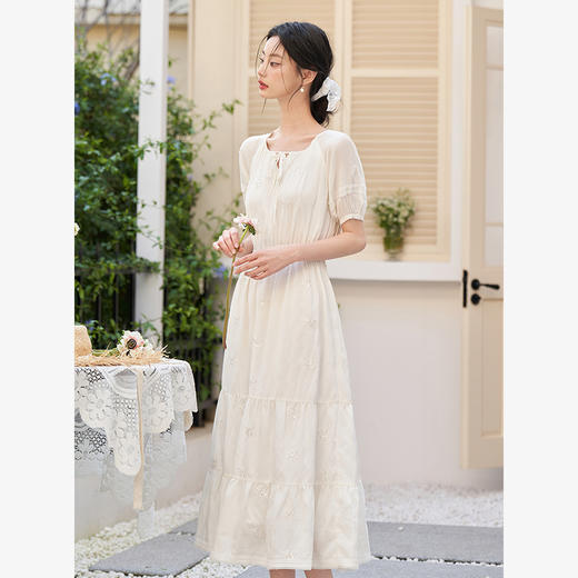 温柔文艺连衣裙女春夏季圆领系带收腰肌理珠片中长连衣裙V1040766 商品图3