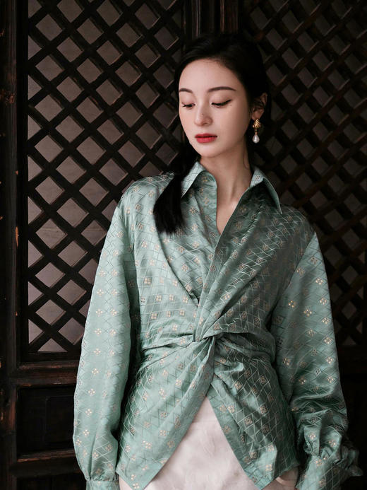 盛唐牡丹 |豆绿金丝格纹真丝扭结上衣 商品图7