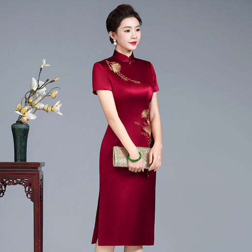 LHSB1141高贵婚宴装2024新款高端旗袍醋酸结婚妈妈礼服 商品图2