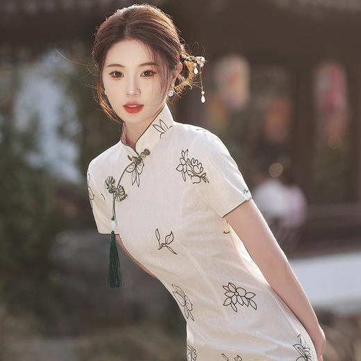 气质显瘦温柔大气，多丽丝复合绣花改良长款旗袍MLS-6896 商品图2