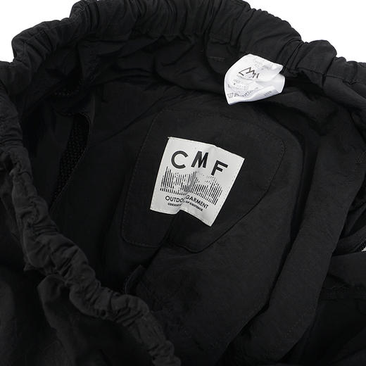 COMFY CMF ACTIVITY SHORTS NYLON 经典款防水快干大口袋短裤 商品图1