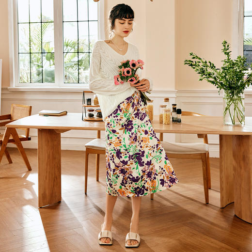 欧芮儿V领套头针织衫女秋冬2021年新款宽松显瘦慵懒时尚粉色毛衣 商品图7