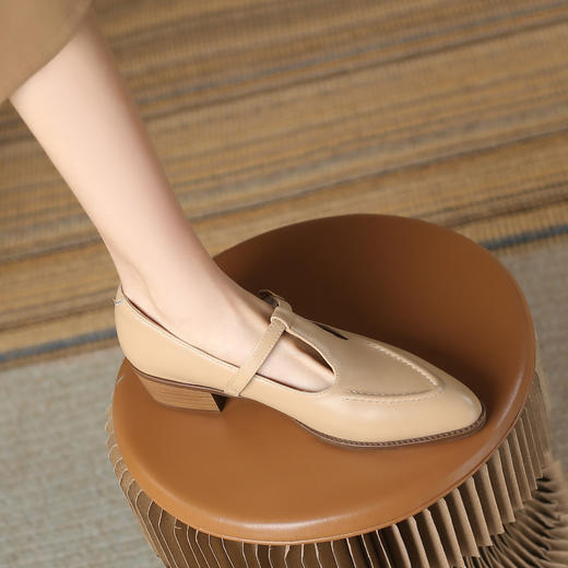 品质好货 |Safiya/索菲娅2024新款春季气质头层牛皮粗跟T字带单鞋SF41111702 商品图1