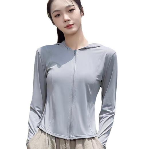 【UPF50+透气不闷汗！修身运动防晒衣】夏日必备！可以透气冰感的防晒衣，瑜伽和户外运动都适合，修身显瘦，头颈面一体防护，科技微孔纤维，户外运动结合，释放自我~ 商品图4