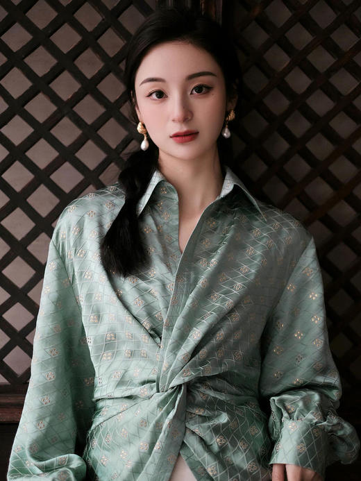 盛唐牡丹 |豆绿金丝格纹真丝扭结上衣 商品图6