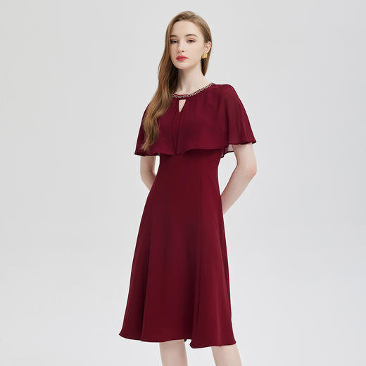 PF803斯尔丽24新款设计感斗篷式雪纺飘逸收腰放摆圆领镶钻连衣裙 商品图2