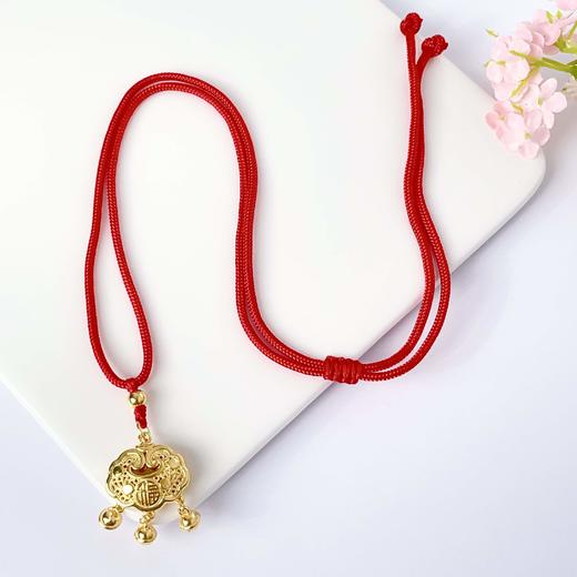 【限时7.5折】【定价黄金】足金 #小红书 3D硬金双面镂空铃铛如意福字锁包吊坠网红锁包吊坠挂绳成品项链（含珠子）(AJ3DDZ00057)（预售产品下单后不退款不退货不换货不补差价） 商品图2