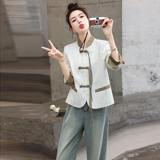 优雅新中式，盘扣撞色提花立领短外套HR-LNS9679 商品图8