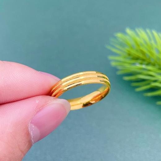 【限时克减150元】足金999.9 空心喷砂条纹固口圈戒（面宽约3.8-4.2mm）(AF010JZ00072)（预售产品下单后不退款不退货不换货不补差价 商品图2