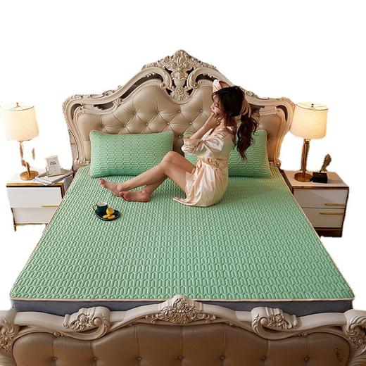 夏季新品！【泰国乳胶凉席三件套 家用冰丝席ins风】大豆蛋白纤维 透气天丝席空调软席 商品图3