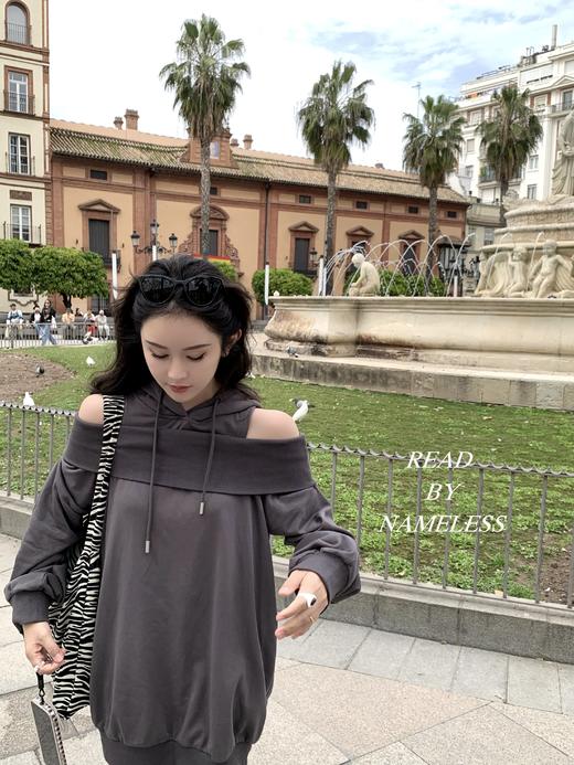 Read Nameless /西班牙灰色露肩卫衣 商品图5