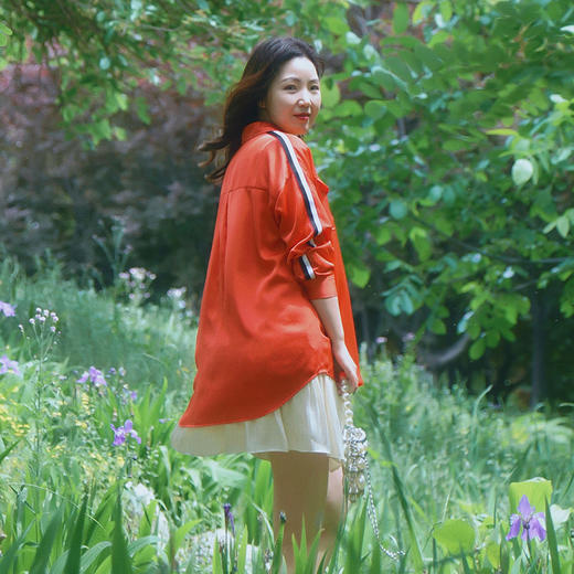 圣三利女装春秋季缎面条纹拼接衬衫SL121E32 商品图1