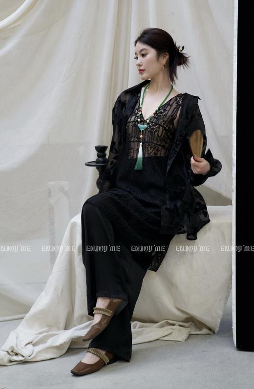 【门店同款】ENJOY春季云敛-暮色春光盘扣长裤 157054832 商品图5