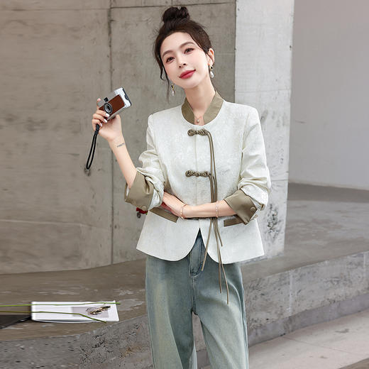 优雅新中式，盘扣撞色提花立领短外套HR-LNS9679 商品图4