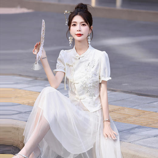 优雅新中式，钉珠国风盘扣泡泡袖两件套HR-YF9608 商品图4