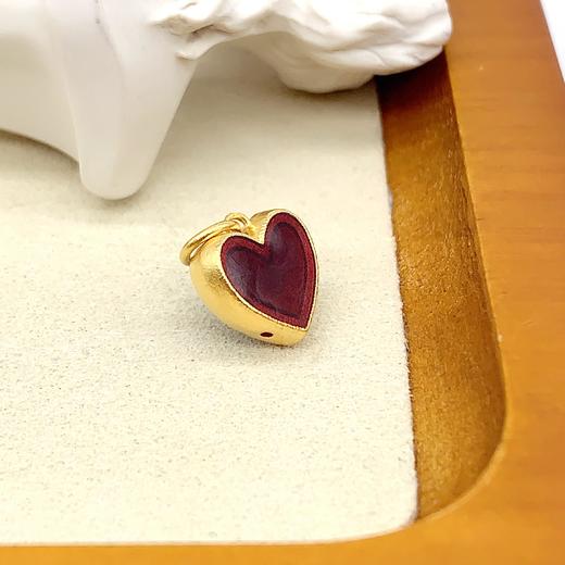 【限时克减150元】足金 古法高温烧蓝高温珐琅心形空心双面爱心吊坠心形吊坠挂件(AKGFDZ00002)（预售产品下单后不退款不退货不换货不补差价）（预售产品下单后不退款不退货不换货不补差价） 商品图2