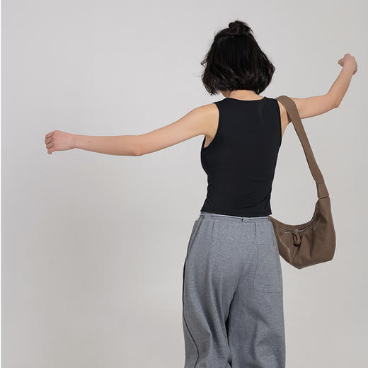 L RECNAVA[裸感磨毛]方领带胸垫基础百搭背心 商品图2