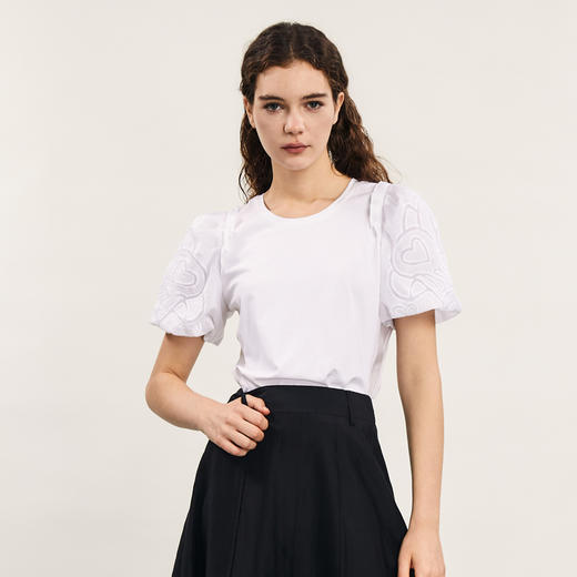 谜底T恤短袖女2024年夏季新品设计感绣花泡泡袖圆领上衣242MT0710 商品图0