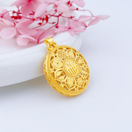 【限时克减150元】足金999.9 #八宝罗盘 #小红书 空心镂空福字八宝罗盘吊坠（面宽约30.8mm）(DZ00702-02)（预售产品下单后不退款不退货不换货不补差价） 商品图2