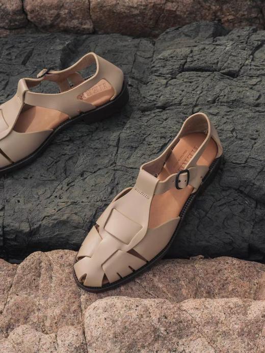 Hereu  奶油色/米沙色/驼棕色编织pesca真皮底圆头玛丽珍鞋 商品图0