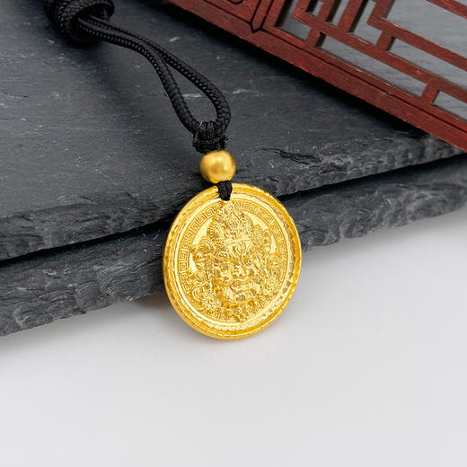 【限时克减150元】足金999.9 古法挂绳实心手工錾刻黄财神吊坠（含珠子）(ANWZGFDZ00122-2)（预售产品下单后不退款不退货不换货不补差价） 商品图2