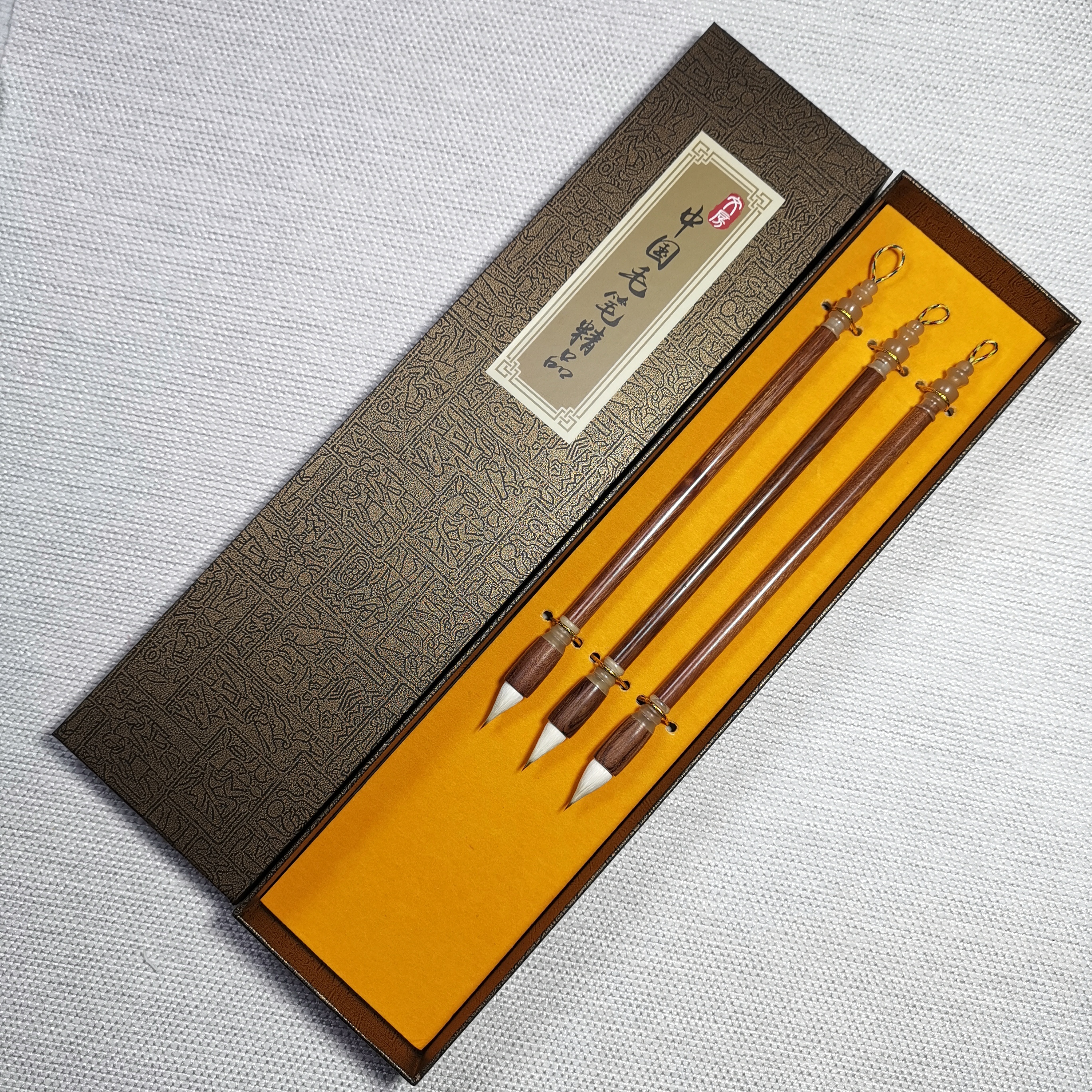 【牛斗檀杆.缠纸鸡距】含墨饱满 书写手感甚佳 不分叉 回锋聚锋好