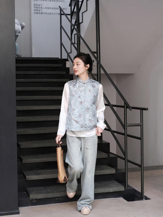 盛唐牡丹 |牡丹戏蝶真丝云锦马甲 商品图7