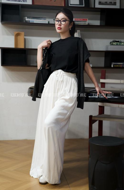 【门店同款】ENJOY夏季高知-极简圆领短T 157049398 商品图4