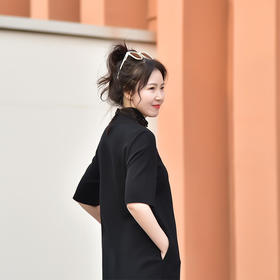 SAINT L’UCK/圣媛女装秋季中长款半高领连衣裙SA319L09