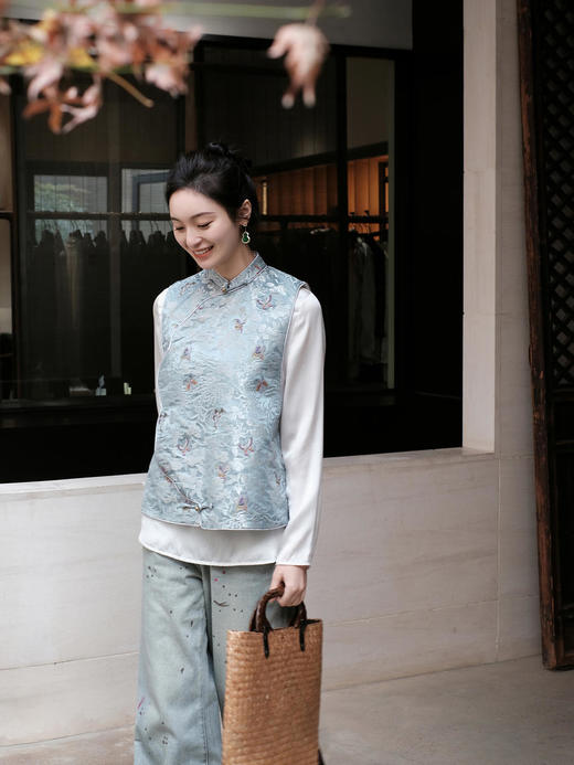 盛唐牡丹 |牡丹戏蝶真丝云锦马甲 商品图8