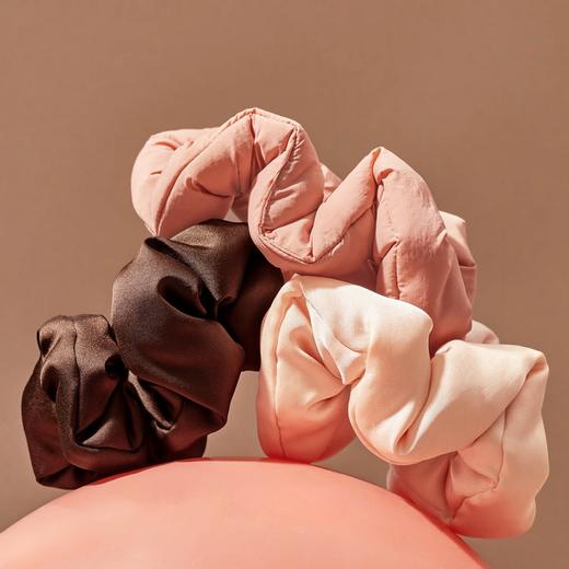 Kitsch Recycled Fabric Puffy Scrunchies 3 Piece Set - Rosewood 商品图4