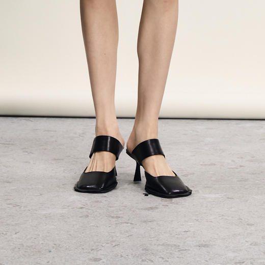 谜底高跟鞋女2024年夏季新品优雅气质半包方型鞋头凉鞋242MX0908 商品图2