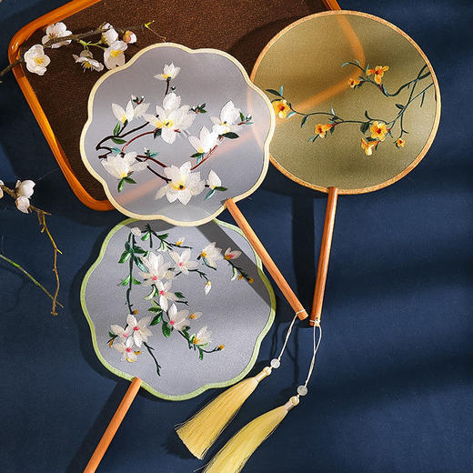 【中国风，苏式刺绣长柄流苏扇子】古风团扇真丝半透，双面刺绣工艺不褪色不掉色，女中国风汉服旗袍刺绣学生儿童双面创意舞蹈扇QQ 商品图2